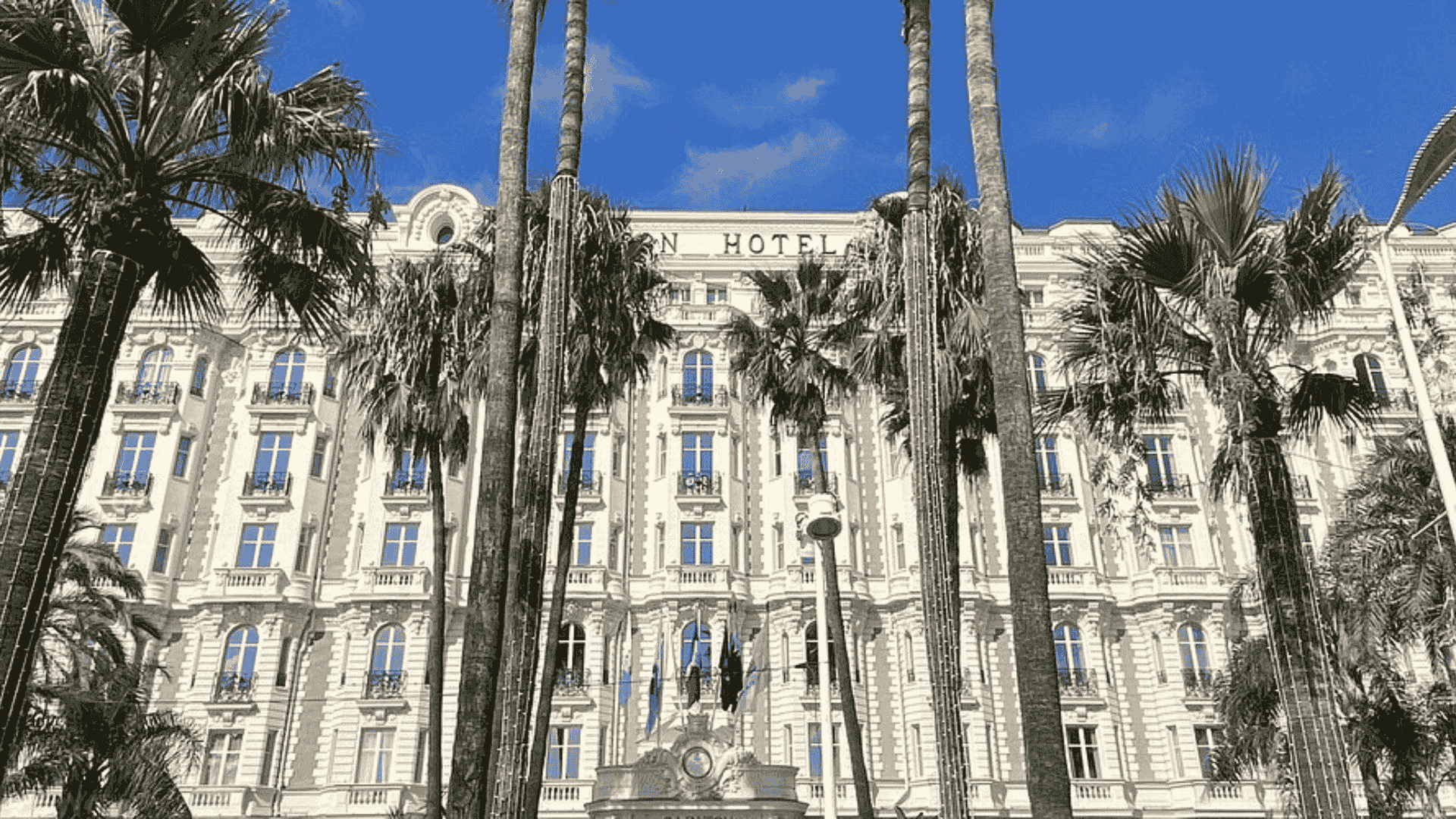 boulevard de la croisette in cannes