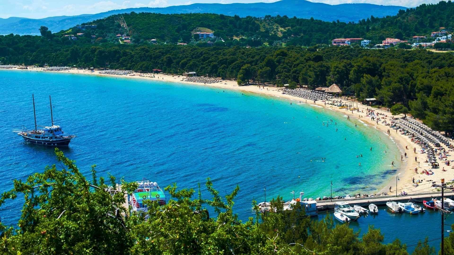 koukounaries beach skiathos