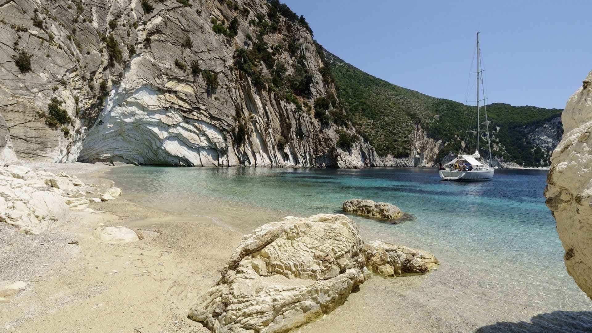 atokos island lefkas