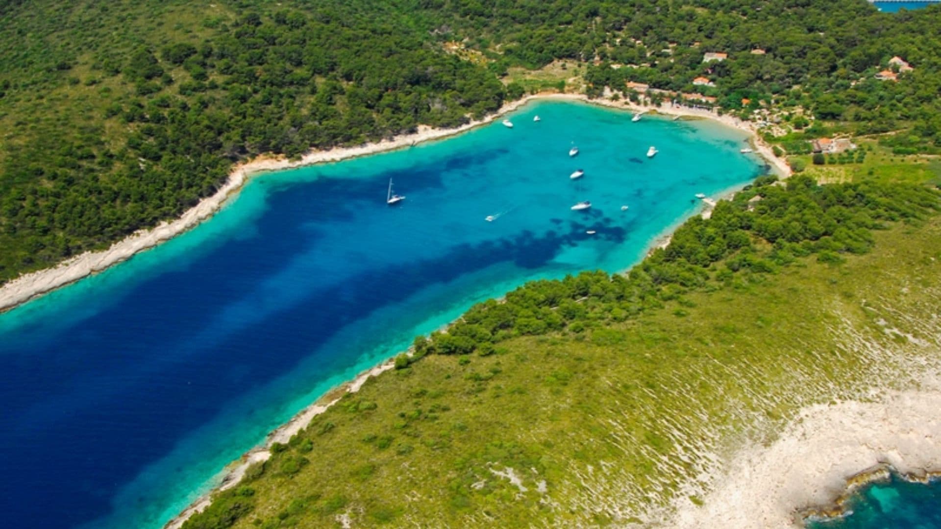 vinogradisce bay with boats moored