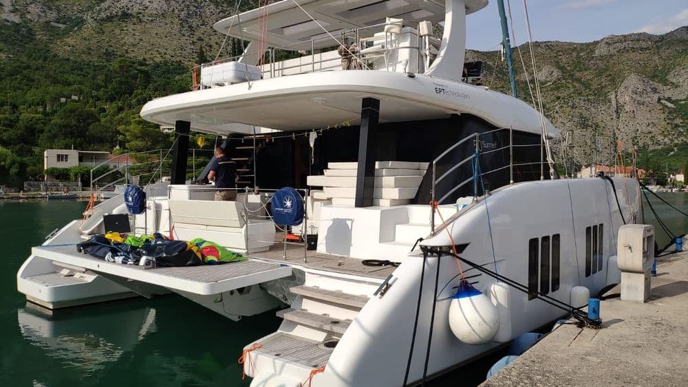 sunreef 50 tiril stern