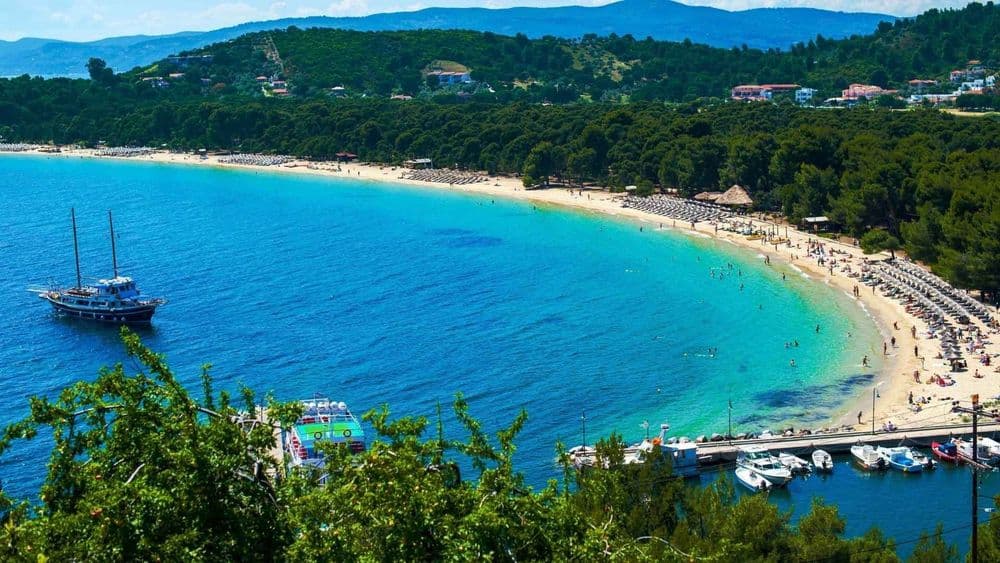 koukounaries beach skiathos
