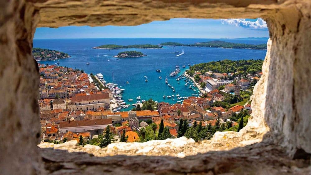 hvar fort